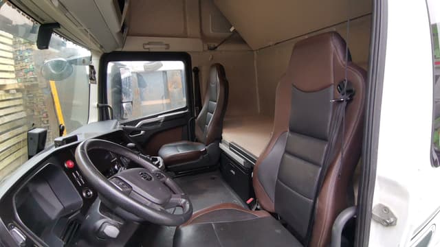 FAW J7 4x2 Седельный тягач - 6