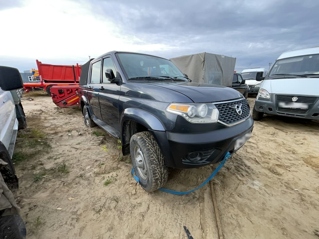 UAZ Pickup - 2