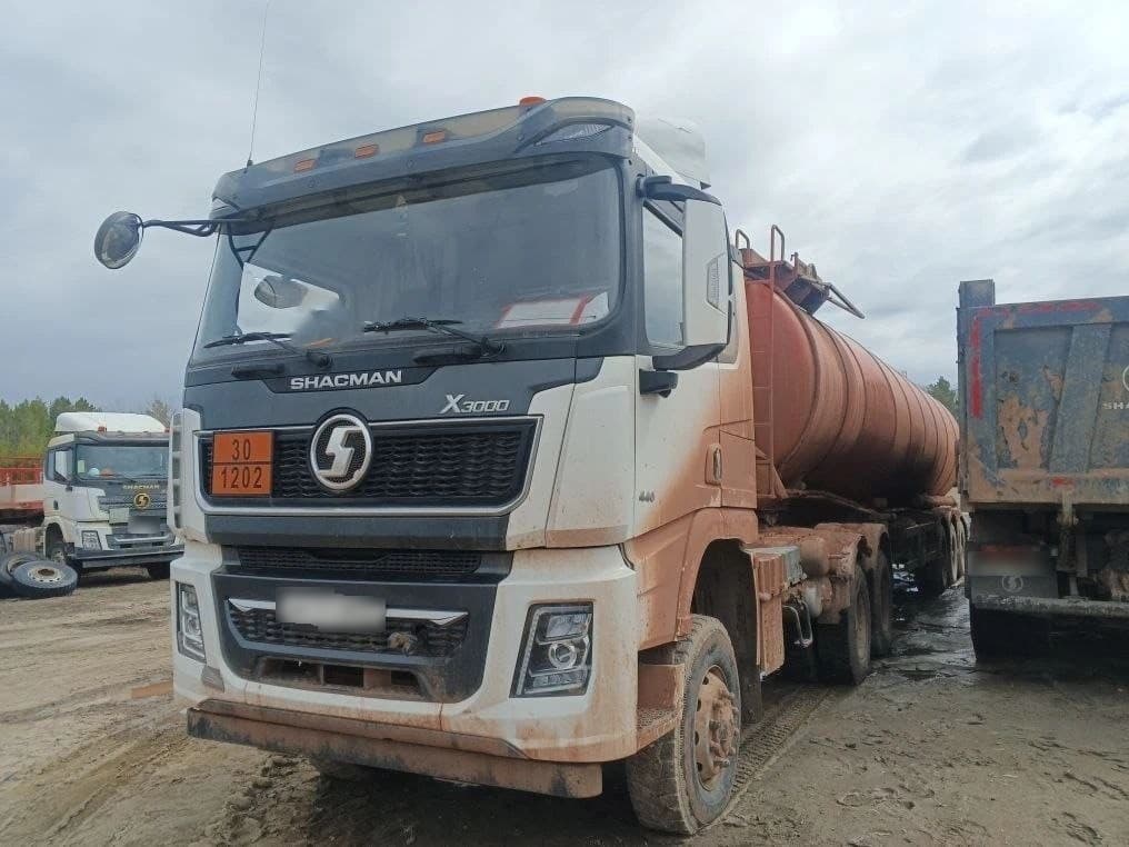 Shacman (Shaanxi) SX* 6x6 Седельный тягач - 1