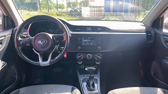 KIA Rio - 5
