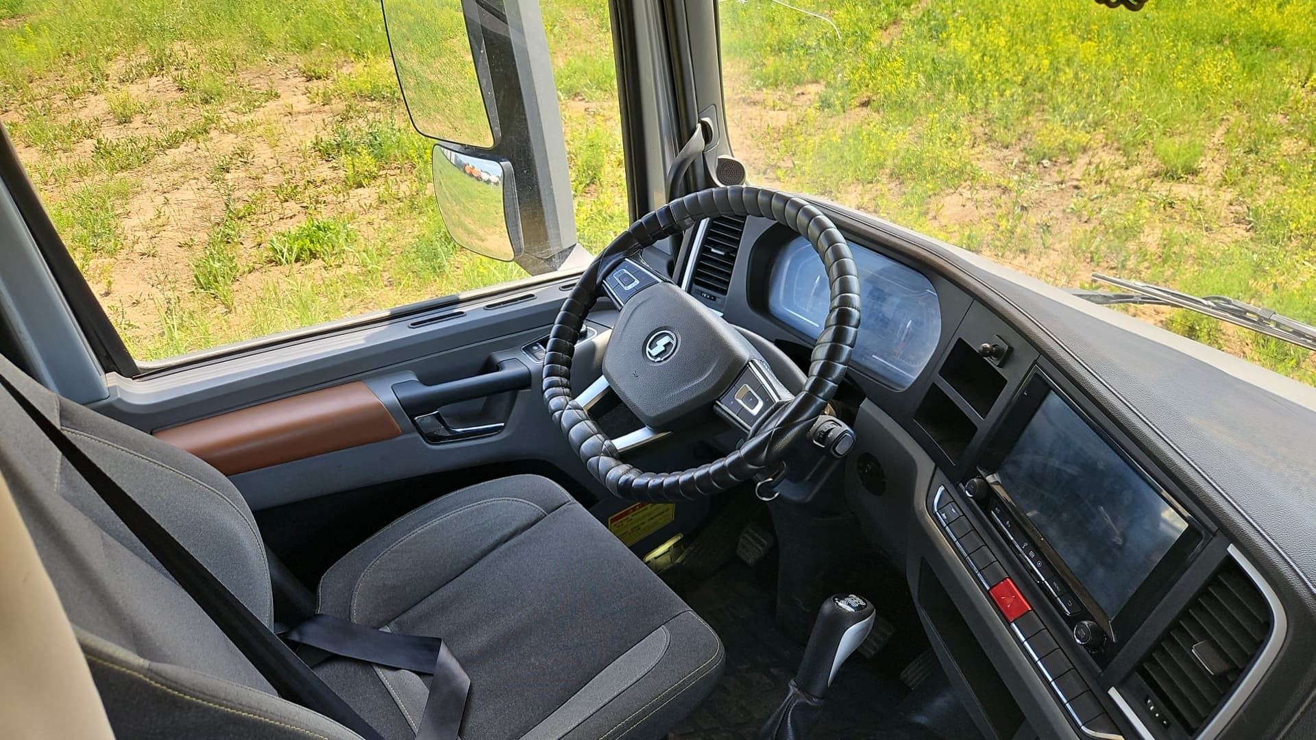 Shacman (Shaanxi) SX* 8x4 Самосвал - 6