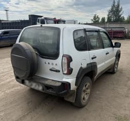 Lada Niva Travel - 3