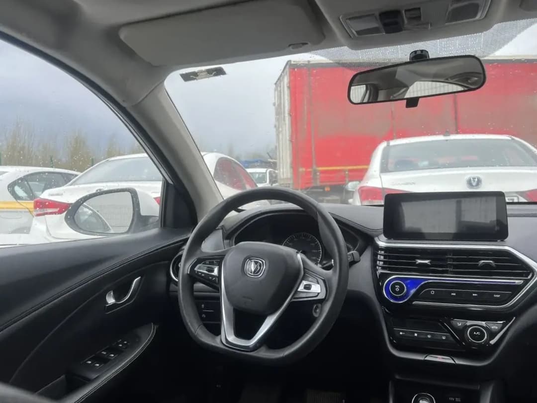Changan Alsvin - 5