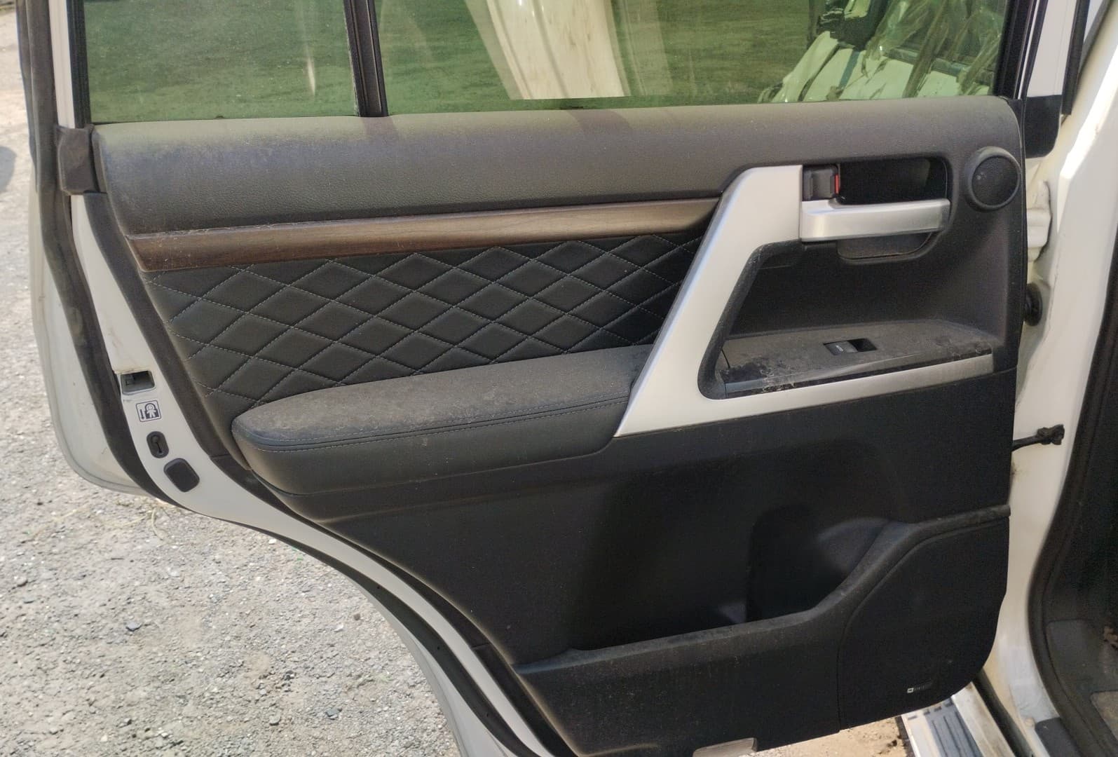 Toyota Land Cruiser 200 - 7