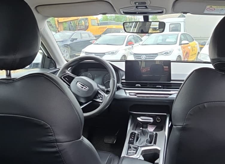 Geely EMGRAND - 5