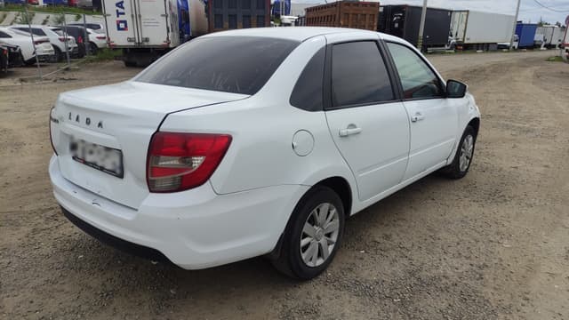 Lada Granta седан - 3