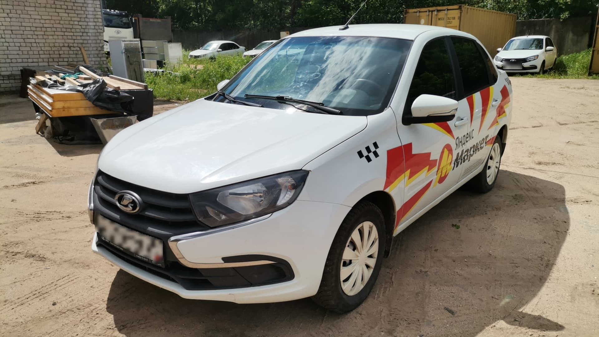 Lada Granta седан - 1