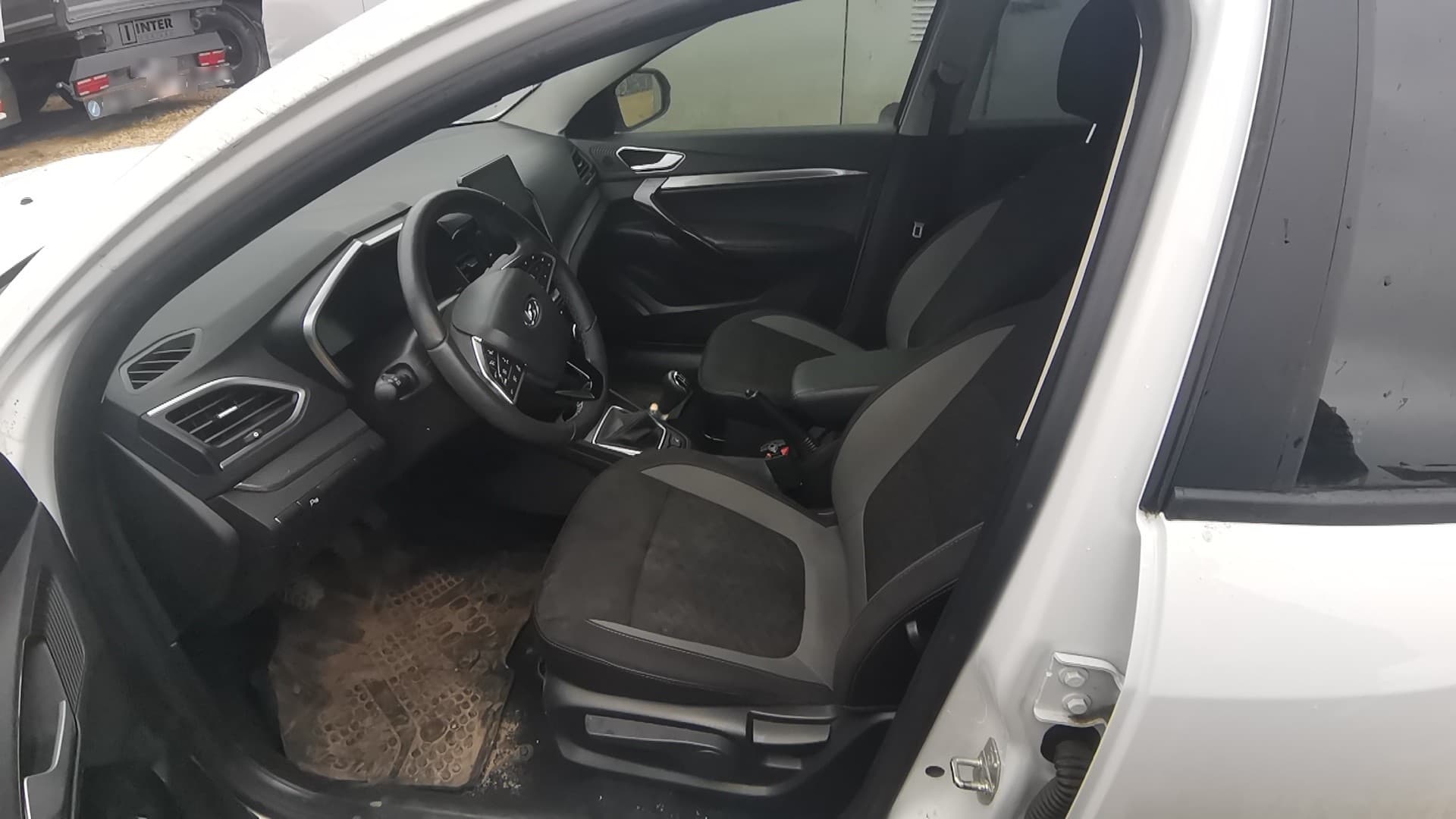 Lada Vesta седан - 6