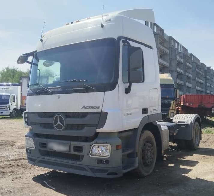 Mercedes-Benz Actros 4x2 Седельный тягач - 1