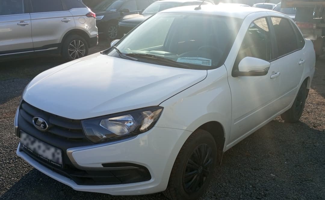 Lada Granta седан - 1
