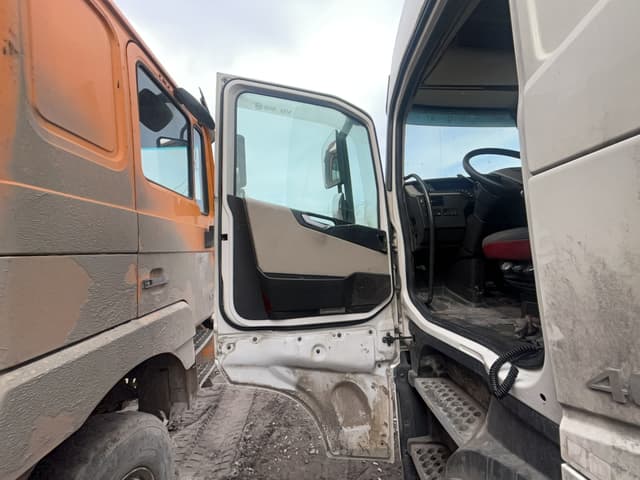 Volvo FH 4x2 Седельный тягач - 8