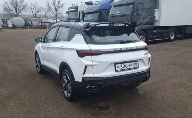 Geely Coolray - 4