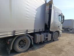 Dongfeng DFH 4x2 Седельный тягач - 3