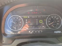 Zoomlion ZTC* 6x4 Автокран - 6