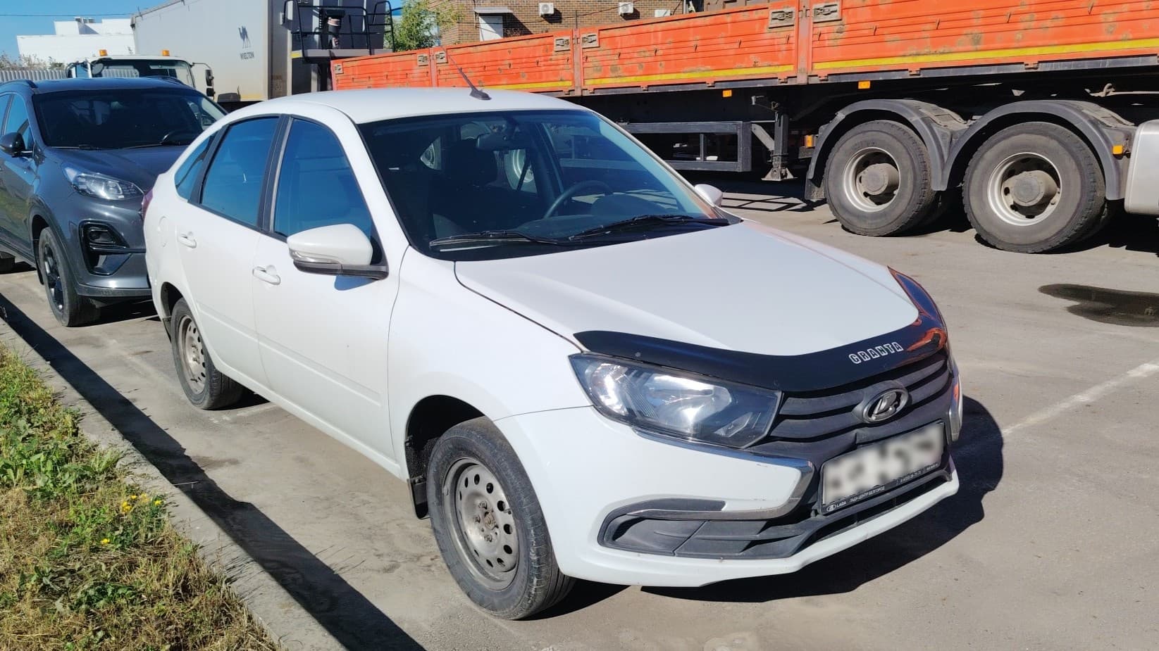 Lada Granta лифтбек - 2