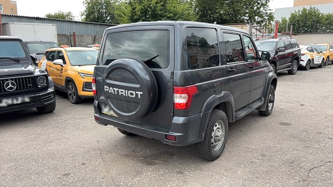 UAZ PATRIOT - 3