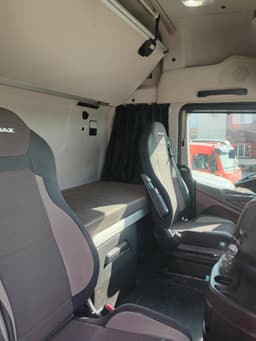 Камаз 54901 4x2 Седельный тягач - 8