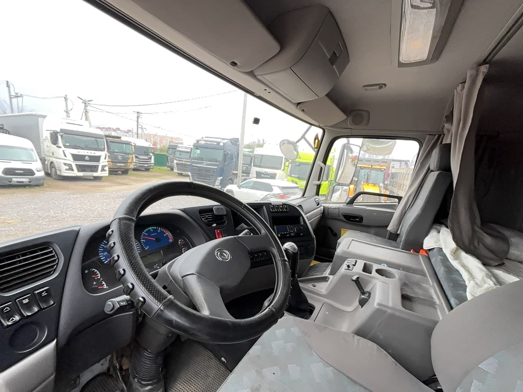 Dongfeng DFH 8x4 Самосвал - 6