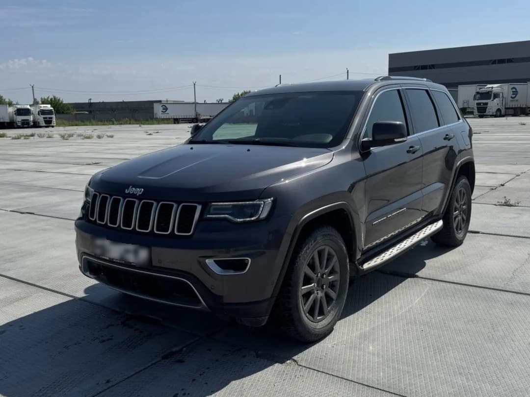 Jeep Grand Cherokee - 1