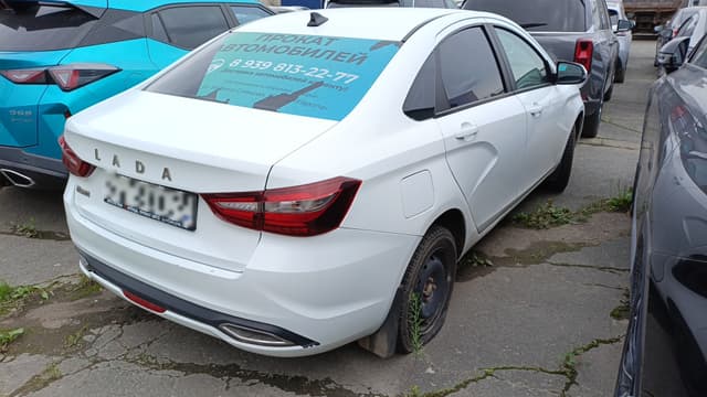 Lada Vesta седан - 3