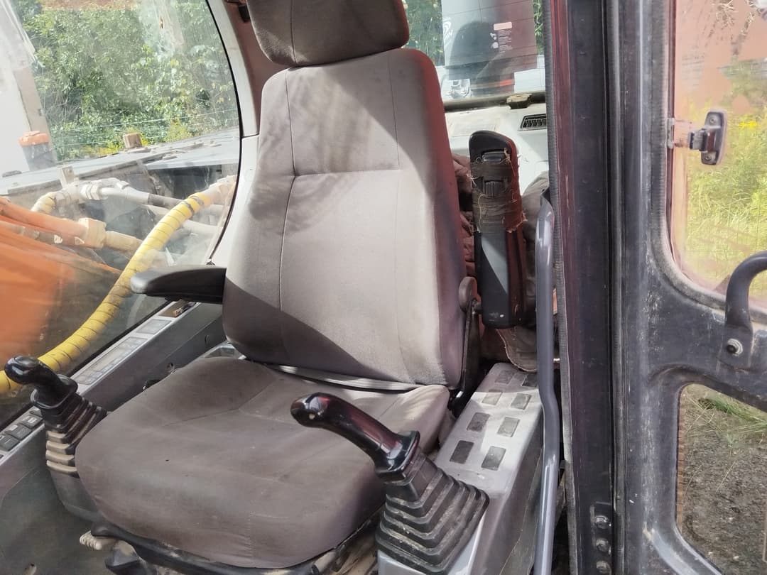 Doosan DX 225 Экскаватор - 6