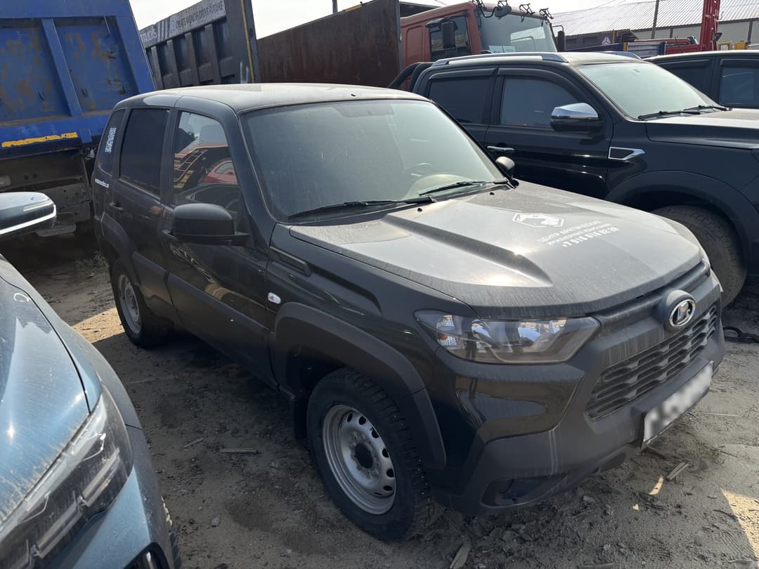 Lada Niva Travel - 2