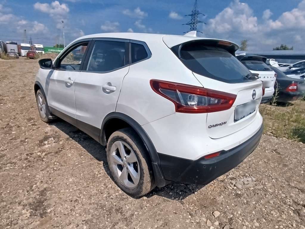 Nissan Qashqai - 4