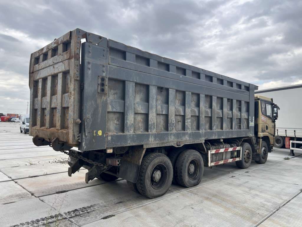 Shacman (Shaanxi) SX* 8x4 Самосвал - 3