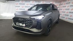 Audi Q6 - 1