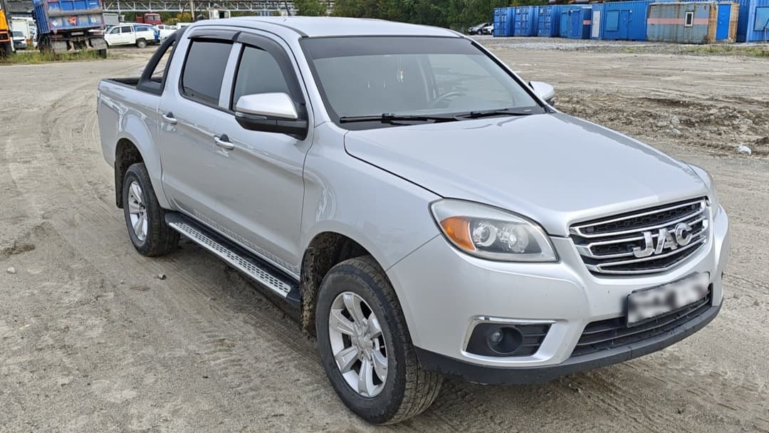 Jac T6 - 2