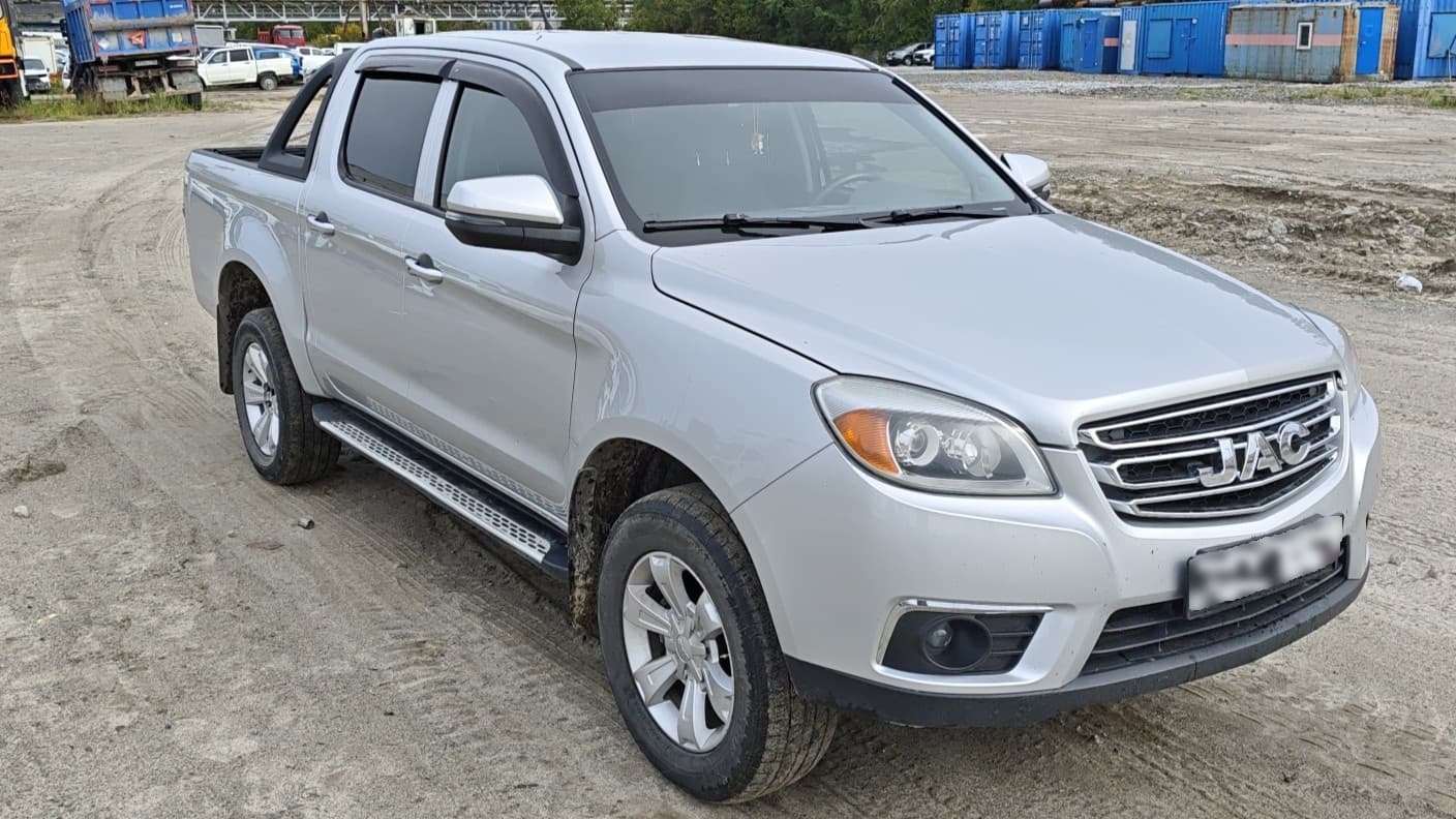 Jac T6 - 2