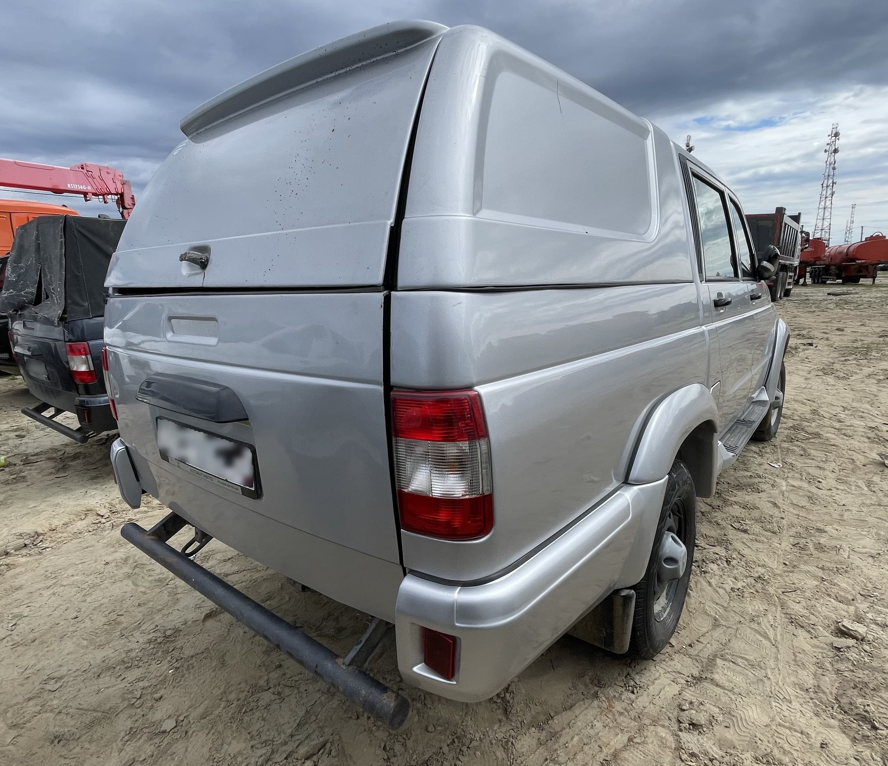 UAZ Pickup - 3