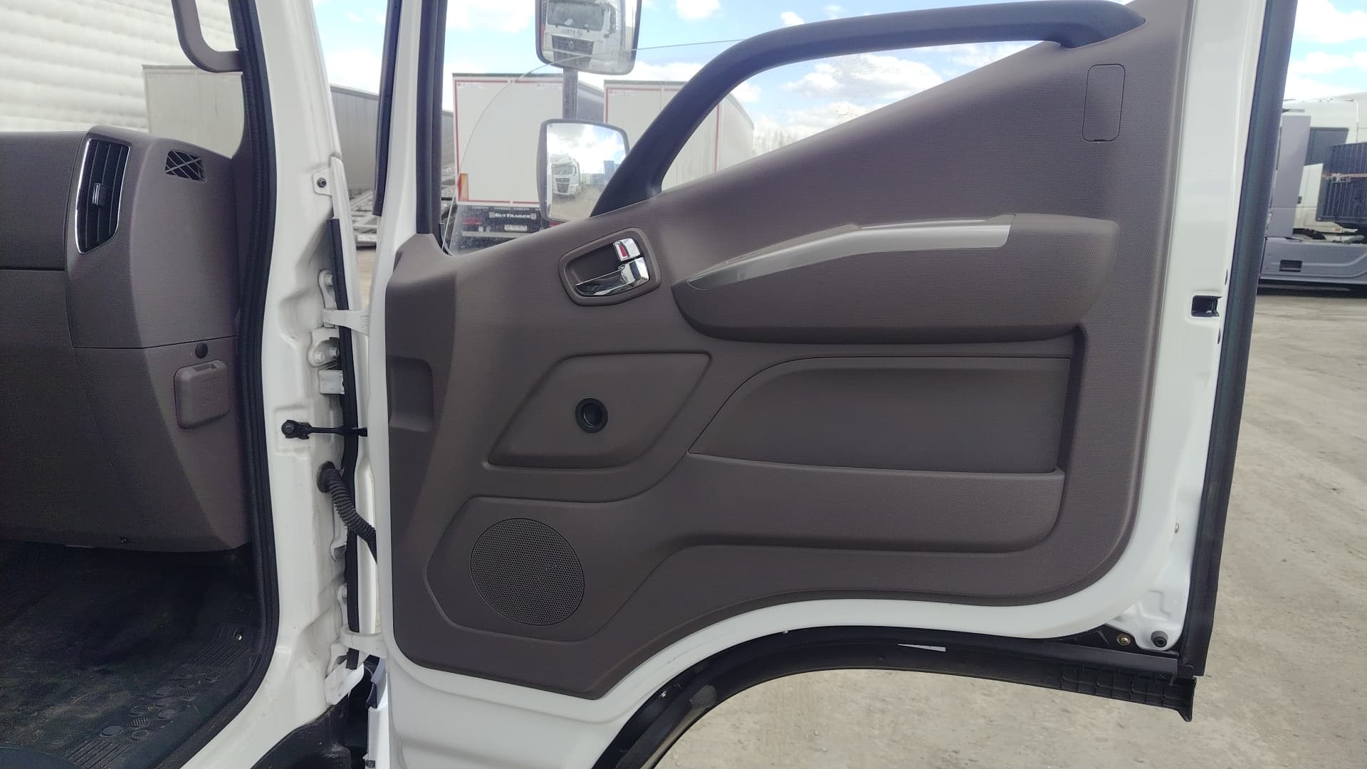 Новый Завод 3006* на шасси FOTON Aumark 4x2 Бортовой (Евроборт) - 7