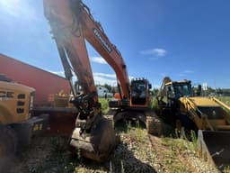 Doosan DX 225 Экскаватор - 1