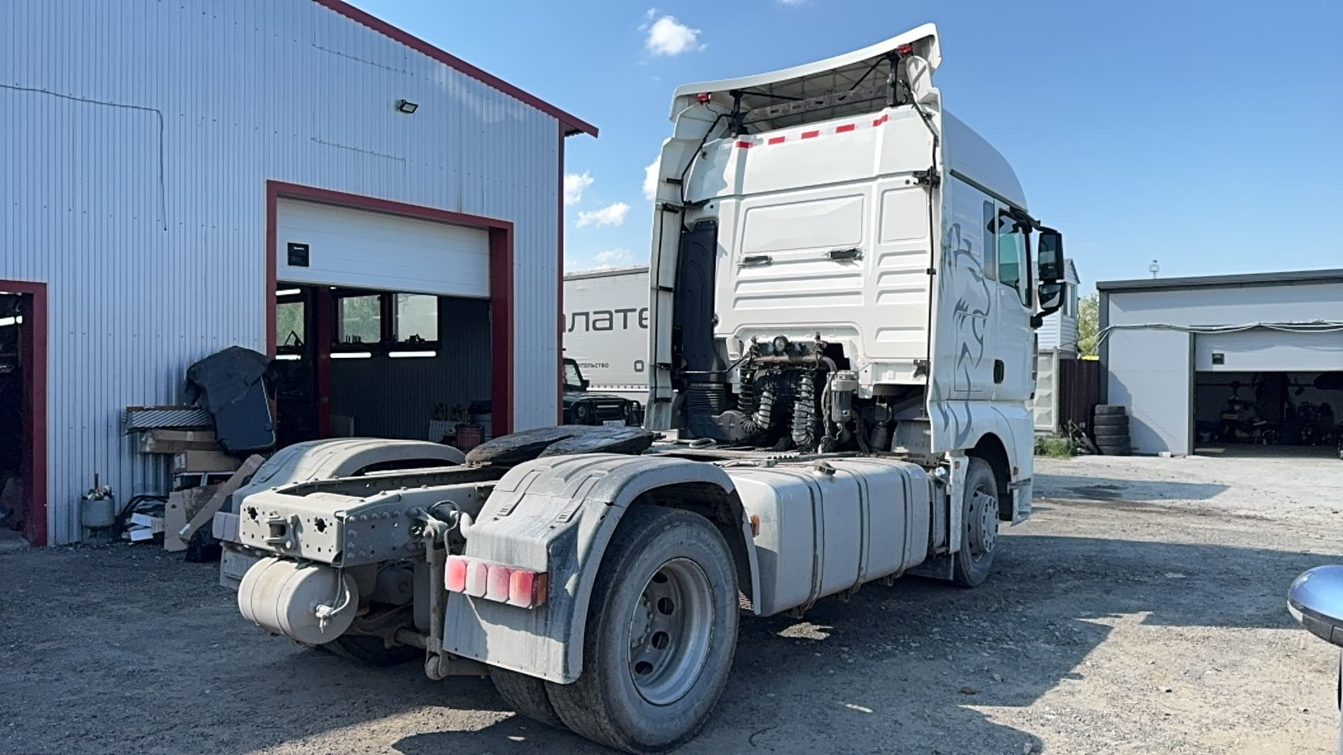 Sitrak C7H 4x2 Седельный тягач - 3