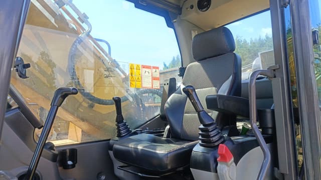Lovol FR225* Экскаватор - 5