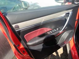 Geely Coolray - 8