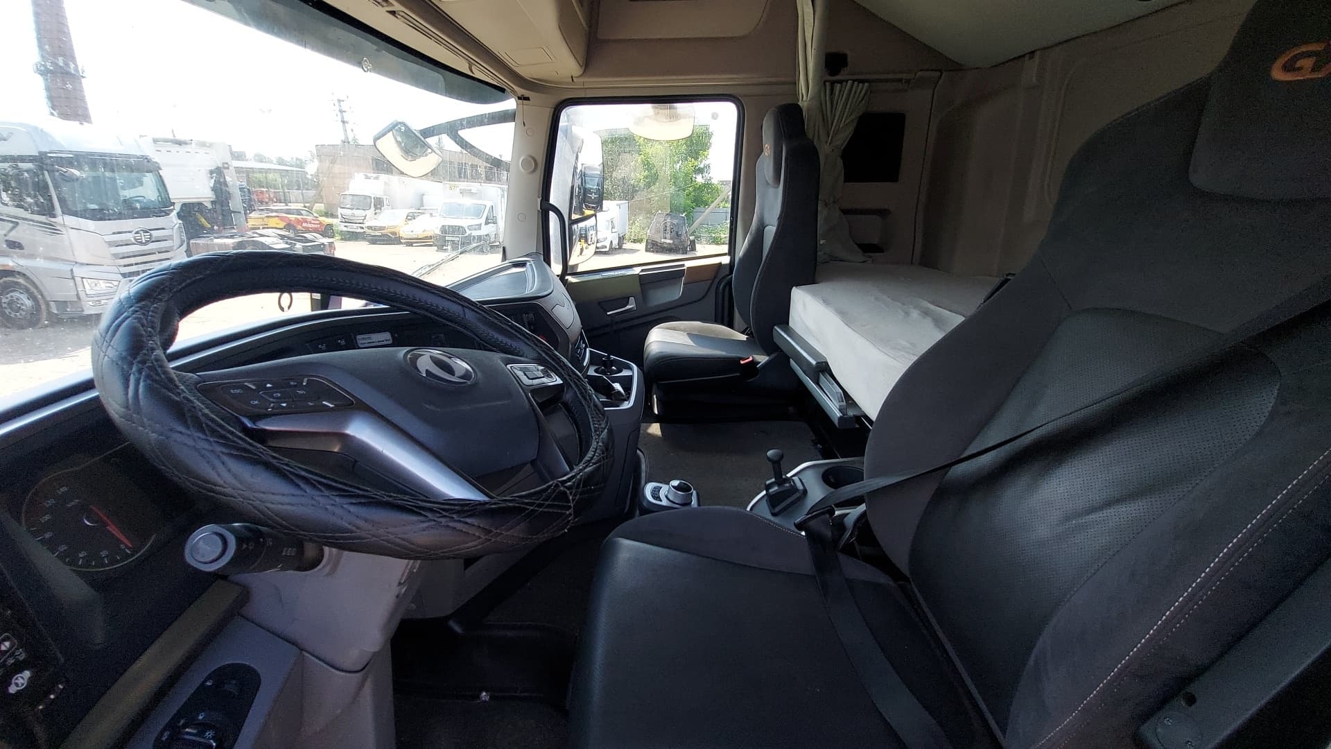 Dongfeng GX 4x2 Седельный тягач - 6