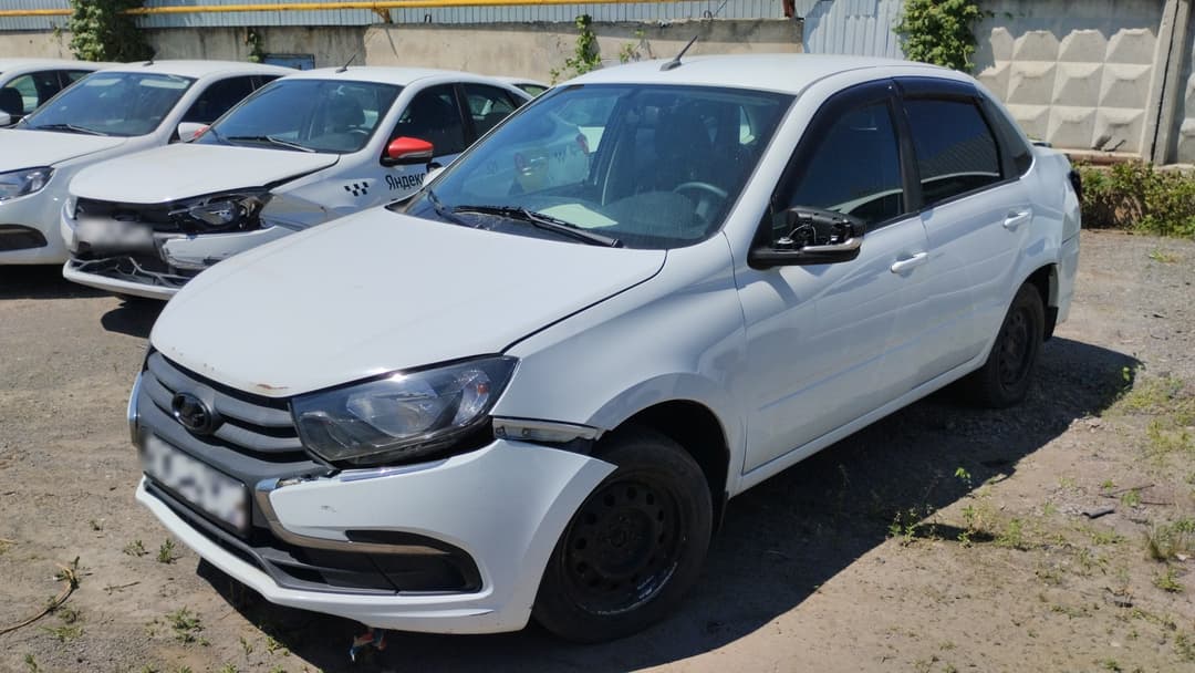 Lada Granta седан - 1