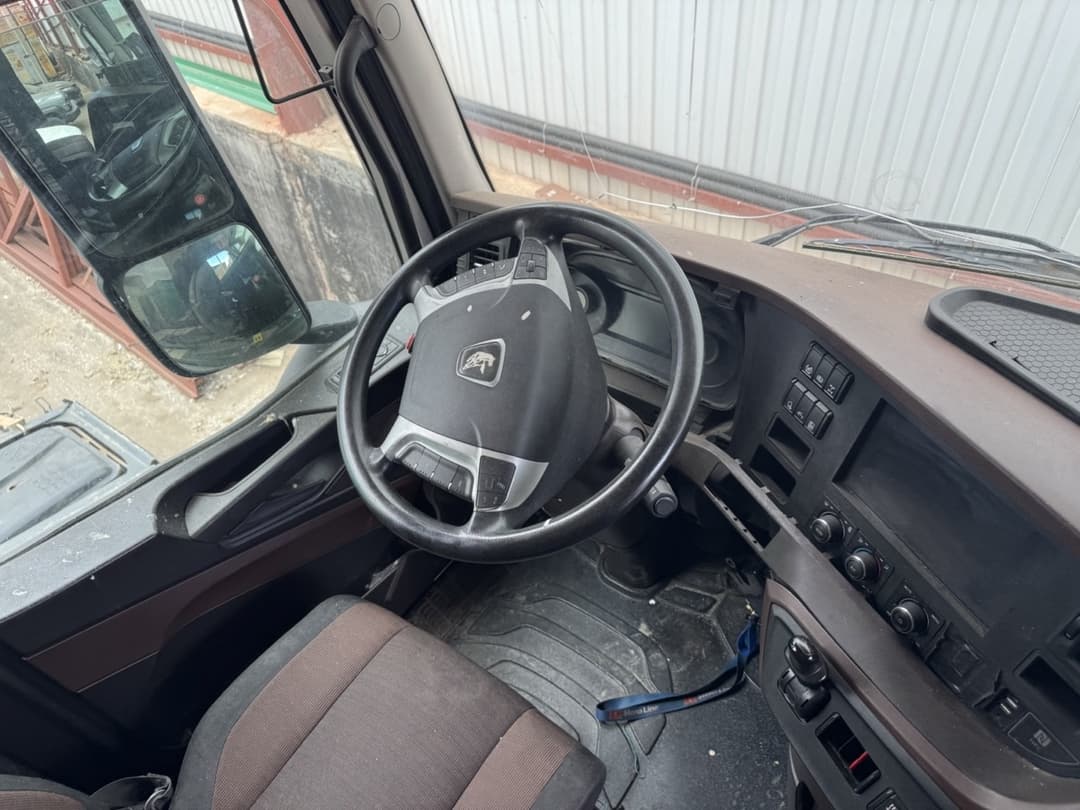 Камаз 54901 4x2 Седельный тягач - 6