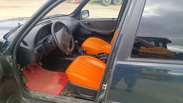 Lada Niva Travel - 6