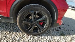 Geely Coolray - 10