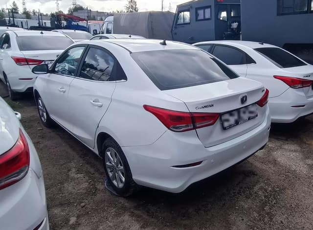 Changan Alsvin - 4