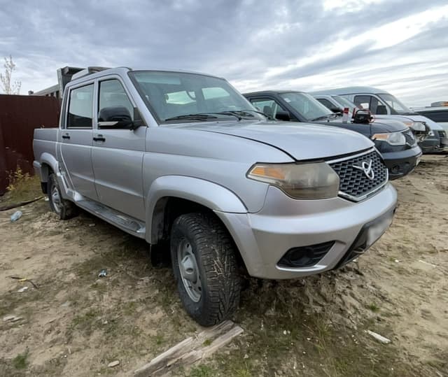 UAZ Pickup - 2