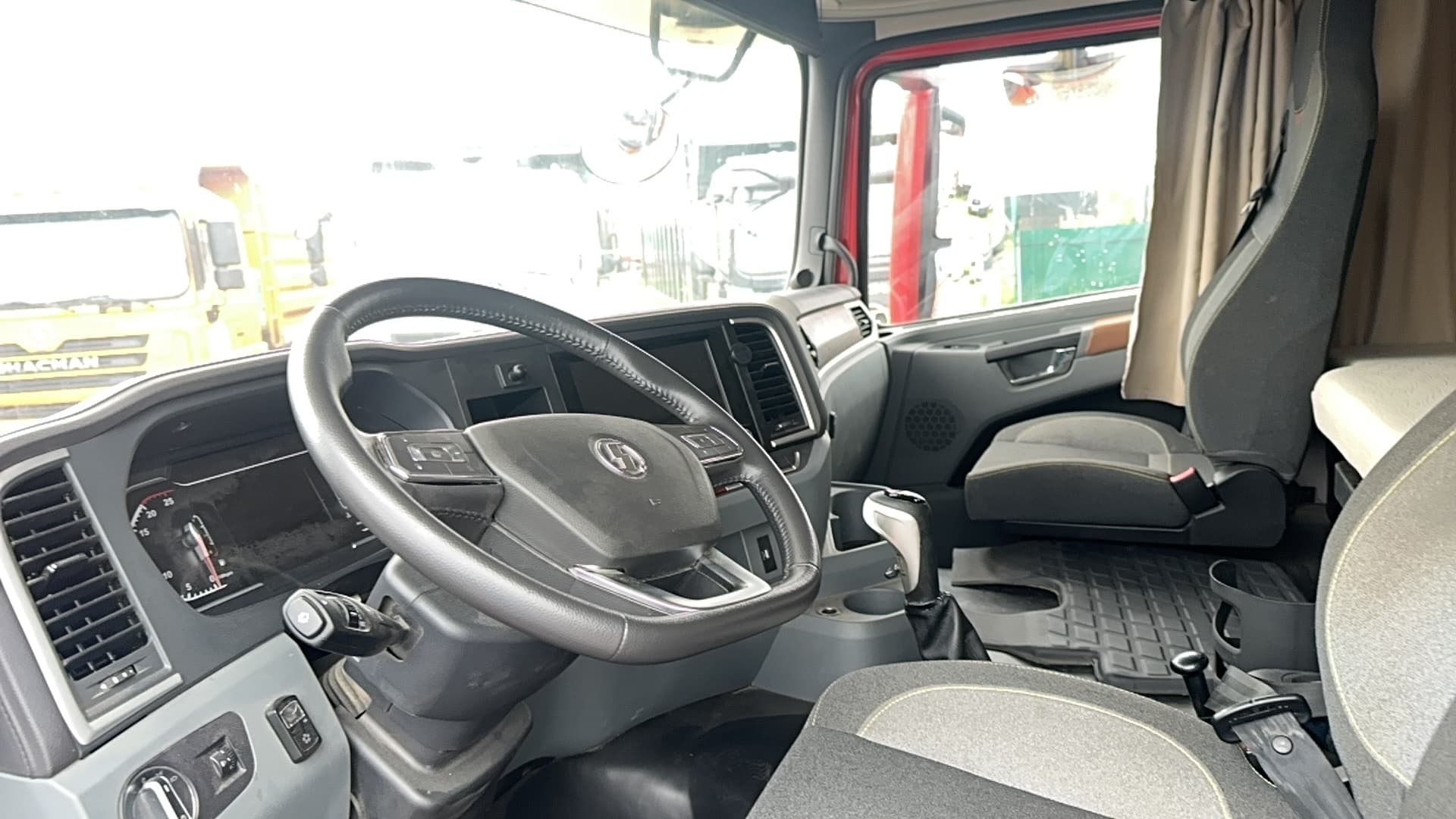 Shacman (Shaanxi) SX* 8x4 Автобетоносмеситель - 5