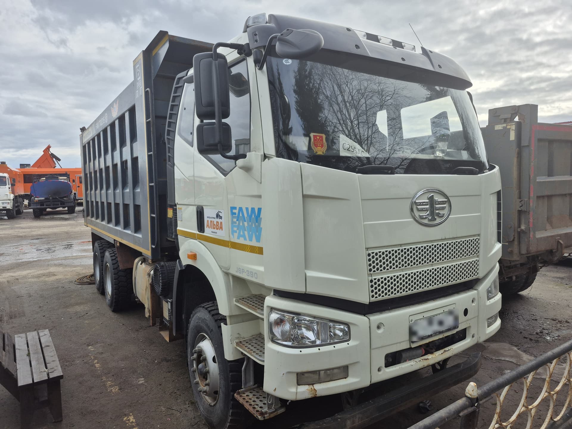 FAW CA 3250 6x4 Самосвал - 2