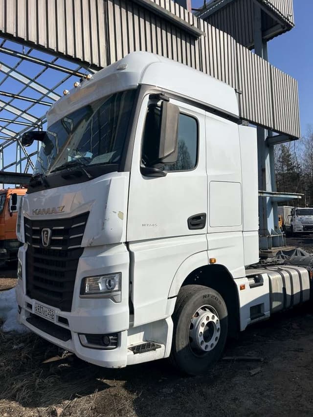 Камаз 54901 4x2 Седельный тягач - 1