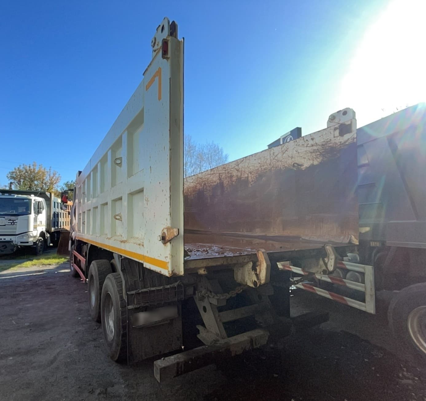 Sany SYZ320* 6x4 Самосвал - 4