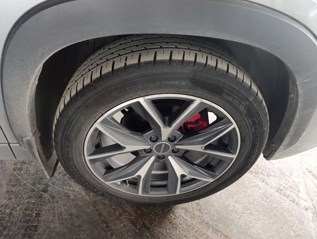 Exeed LX - 10