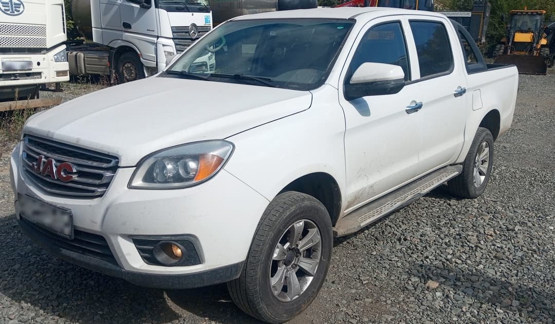 Jac T6 - 1